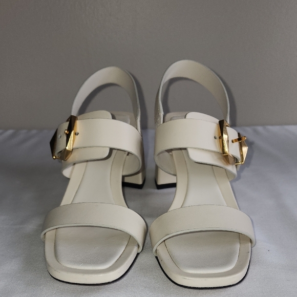 Jimmy Choo Cream and Gold Heels with Chunky Block Heel - Picture 6 of 12